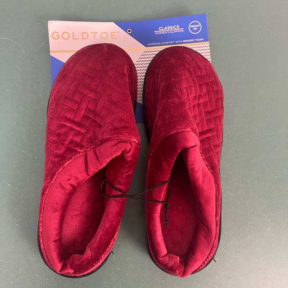 NWT Goldtoe Classics Women's Burgundy Indoor/Outdoor Slippers SIZE 8 medium - Picture 1 of 4